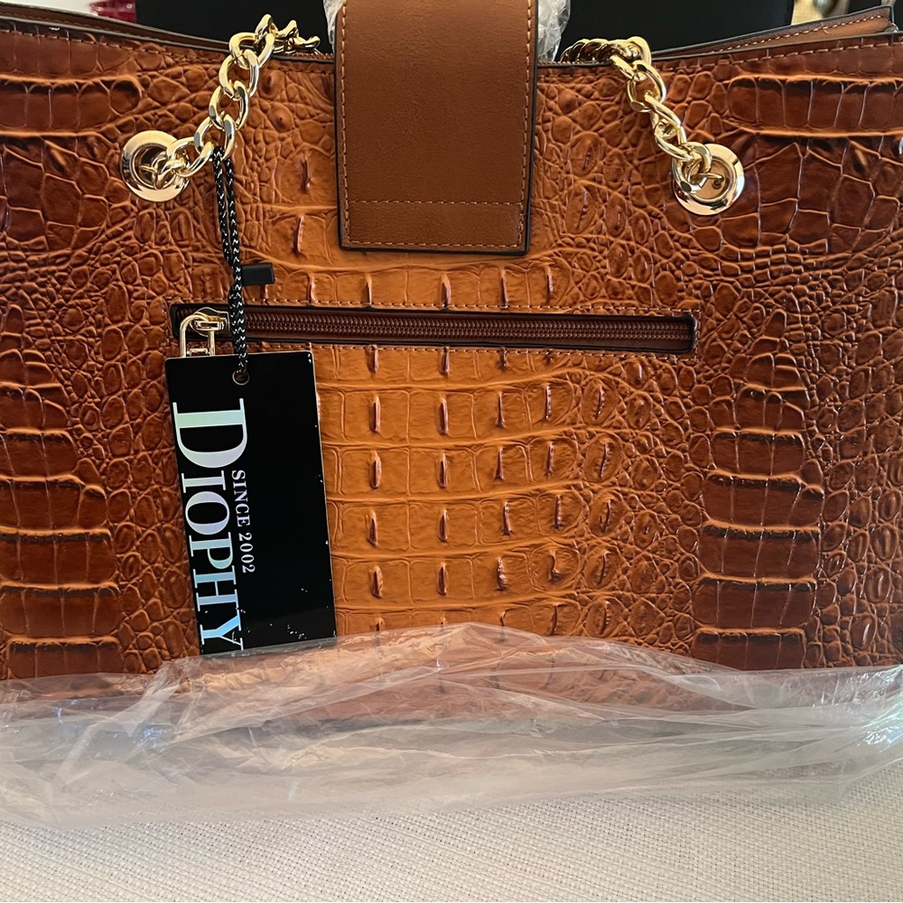 Rich brown Diophy handbag with matching wallet